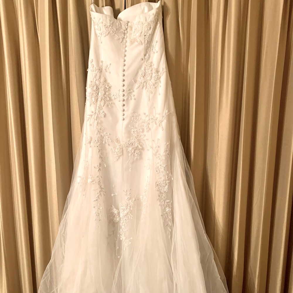 Vera Wang wedding dress